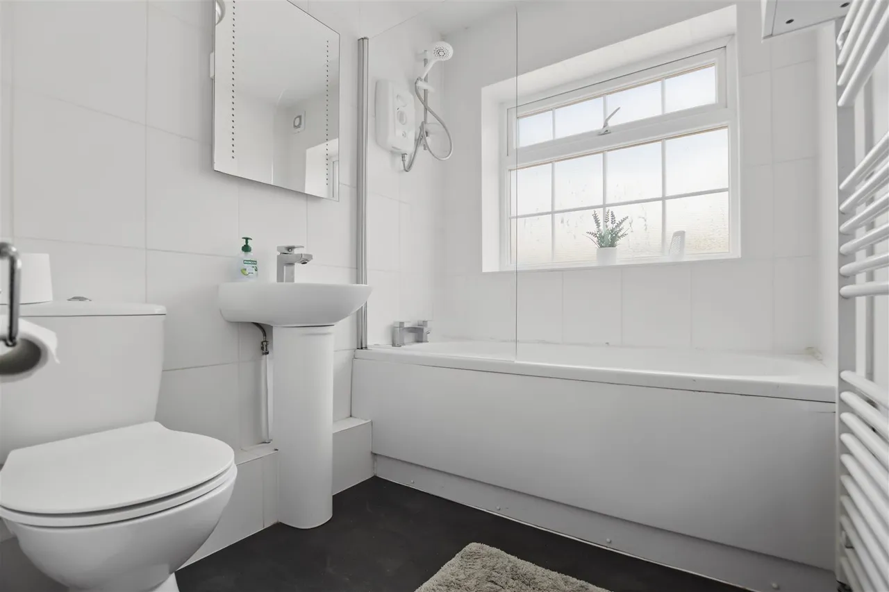 Sunlea Crescent, Stapleford, NG9, photo 9