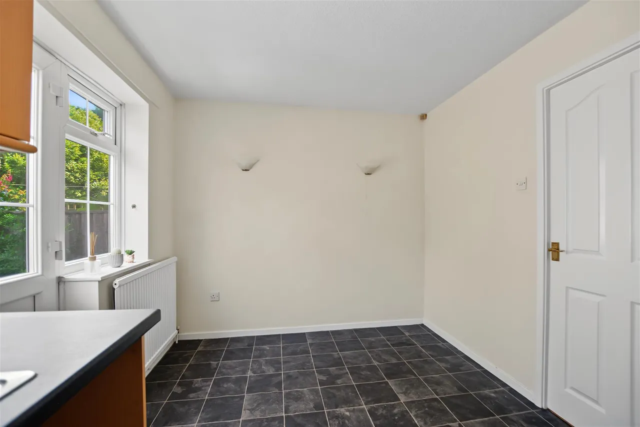 Sunlea Crescent, Stapleford, NG9, photo 8