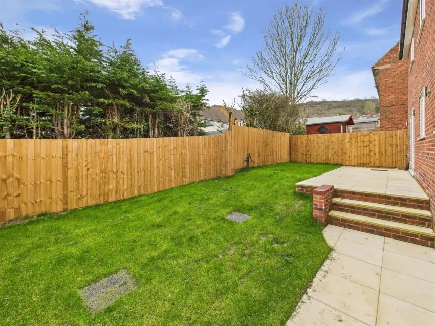 Woods Orchard Road, Tuffley, photo 16