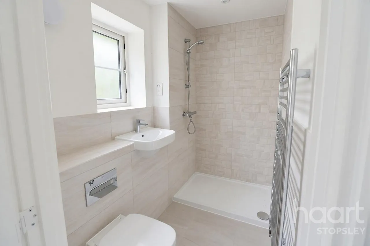 Lewin Park, Langford, SG18, photo 29