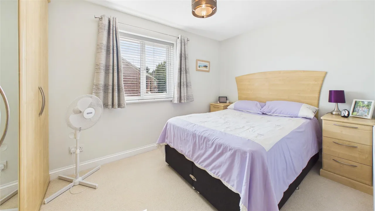 Farriers Court, Orton Longueville, photo 9