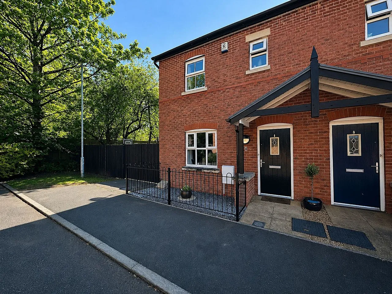 3 bed house for sale, Gartmore Close, Manchester