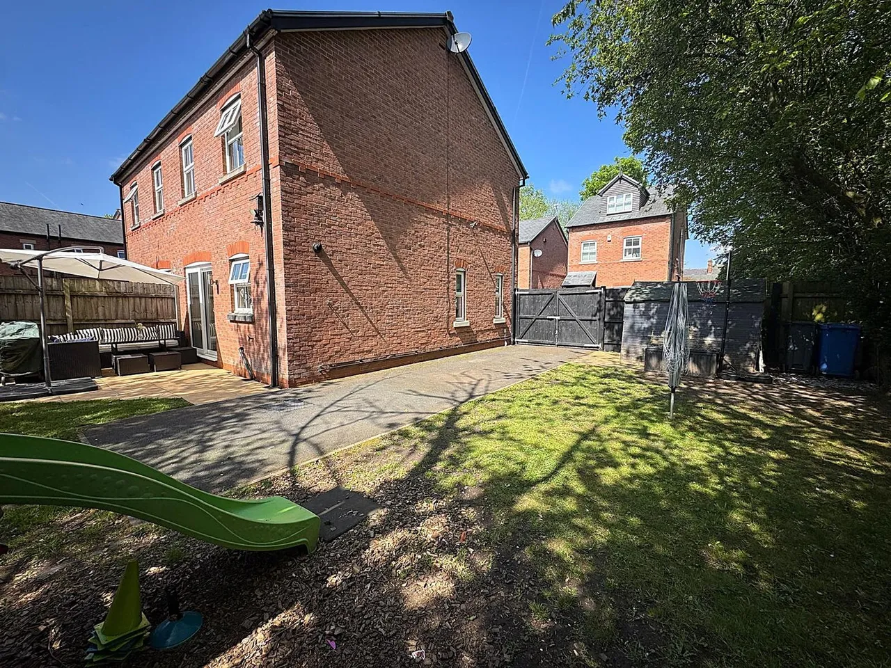 Gartmore Close, Manchester, photo 19