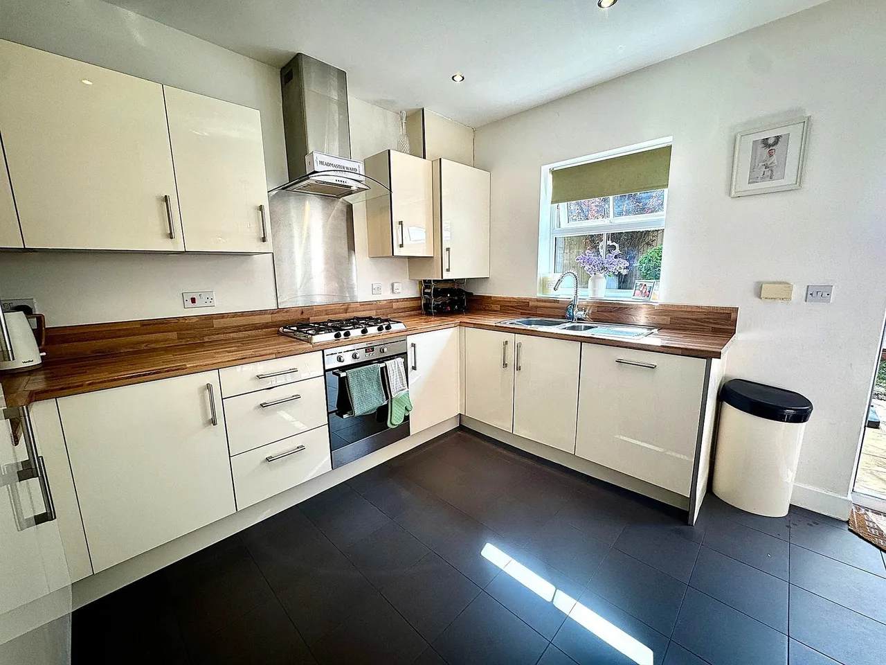 Gartmore Close, Manchester, photo 2