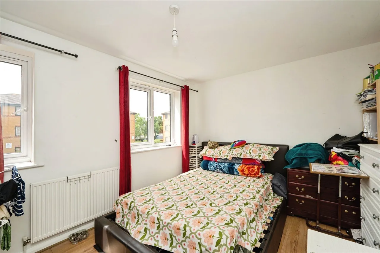 Winery Lane, Kingston upon Thames, KT1, photo 3