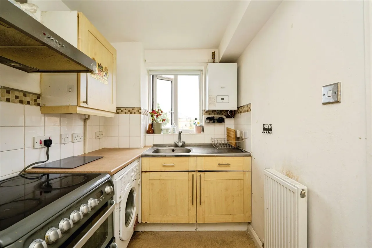 Winery Lane, Kingston upon Thames, KT1, photo 10