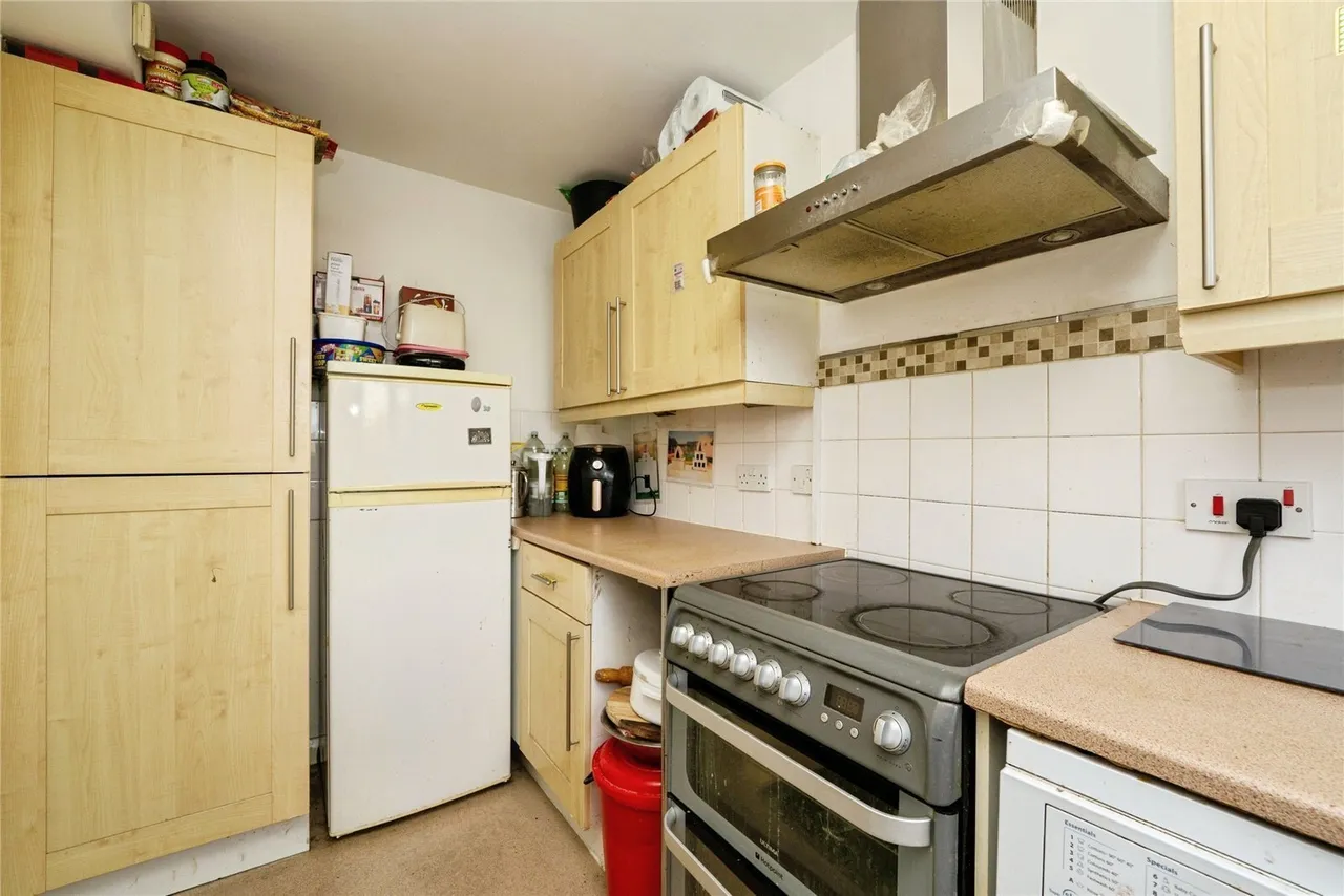 Winery Lane, Kingston upon Thames, KT1, photo 11