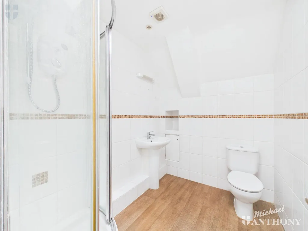 Flagstones, Aylesbury, 5 Granville Place, HP20 2JS, photo 3