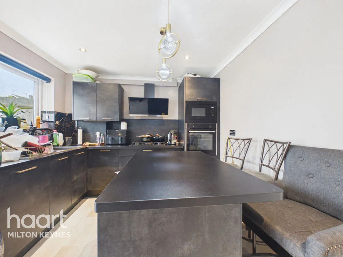 Calluna Drive, Milton Keynes, MK3, photo 3