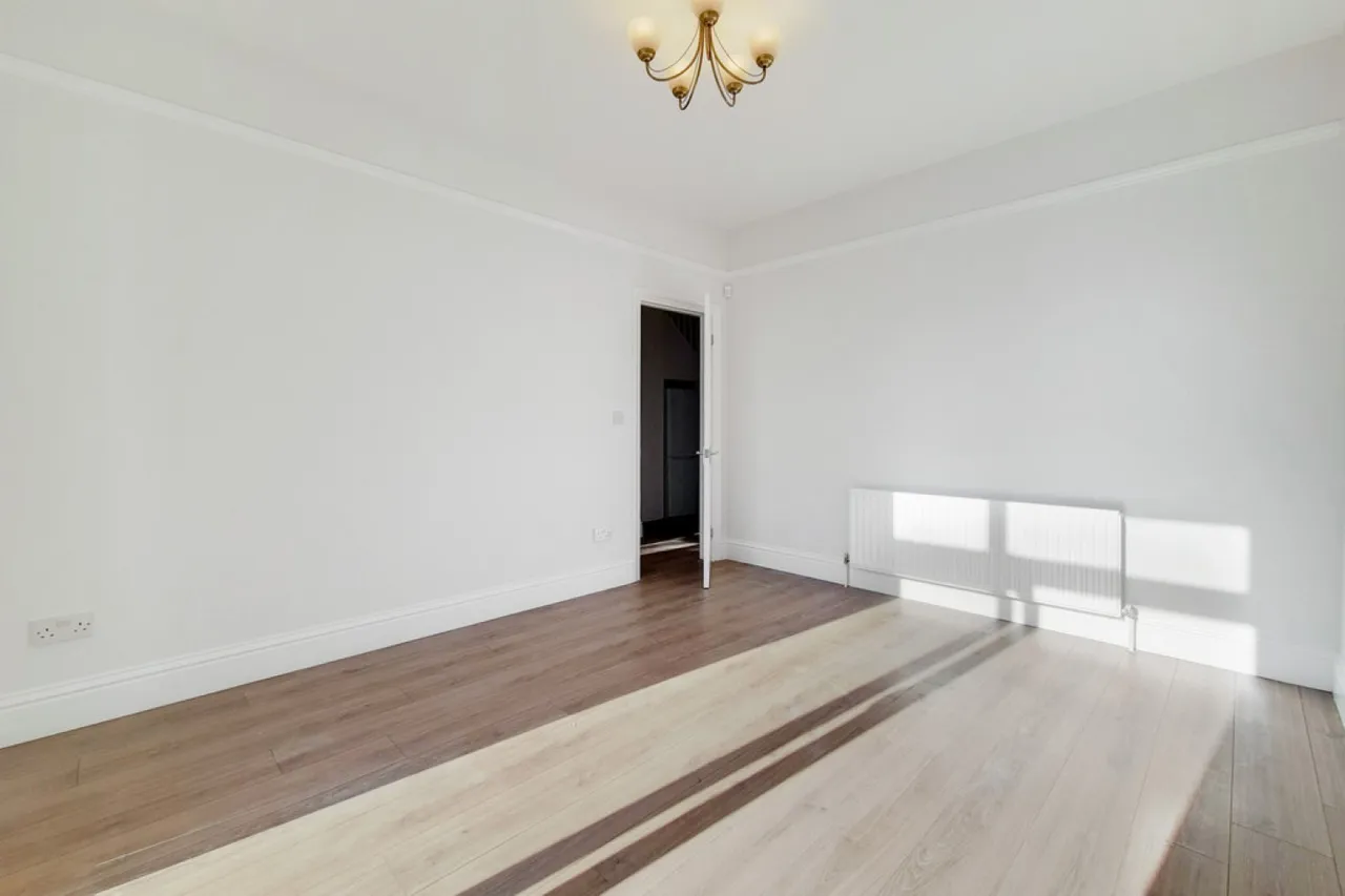 Latchmere Road, Kingston Upon Thames, KT2, photo 8