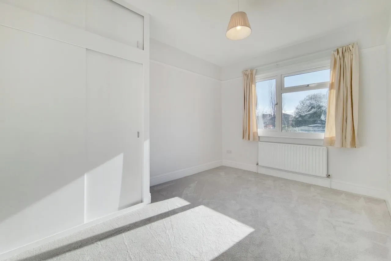 Latchmere Road, Kingston Upon Thames, KT2, photo 12