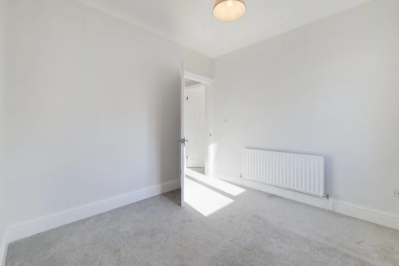 Latchmere Road, Kingston Upon Thames, KT2, photo 15
