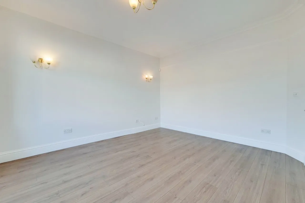 Latchmere Road, Kingston Upon Thames, KT2, photo 6