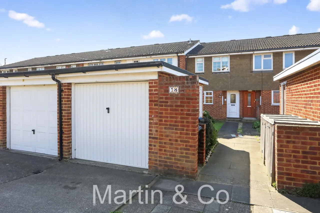 2 bed house for sale — Nova Mews, Sutton, Morden SM3
