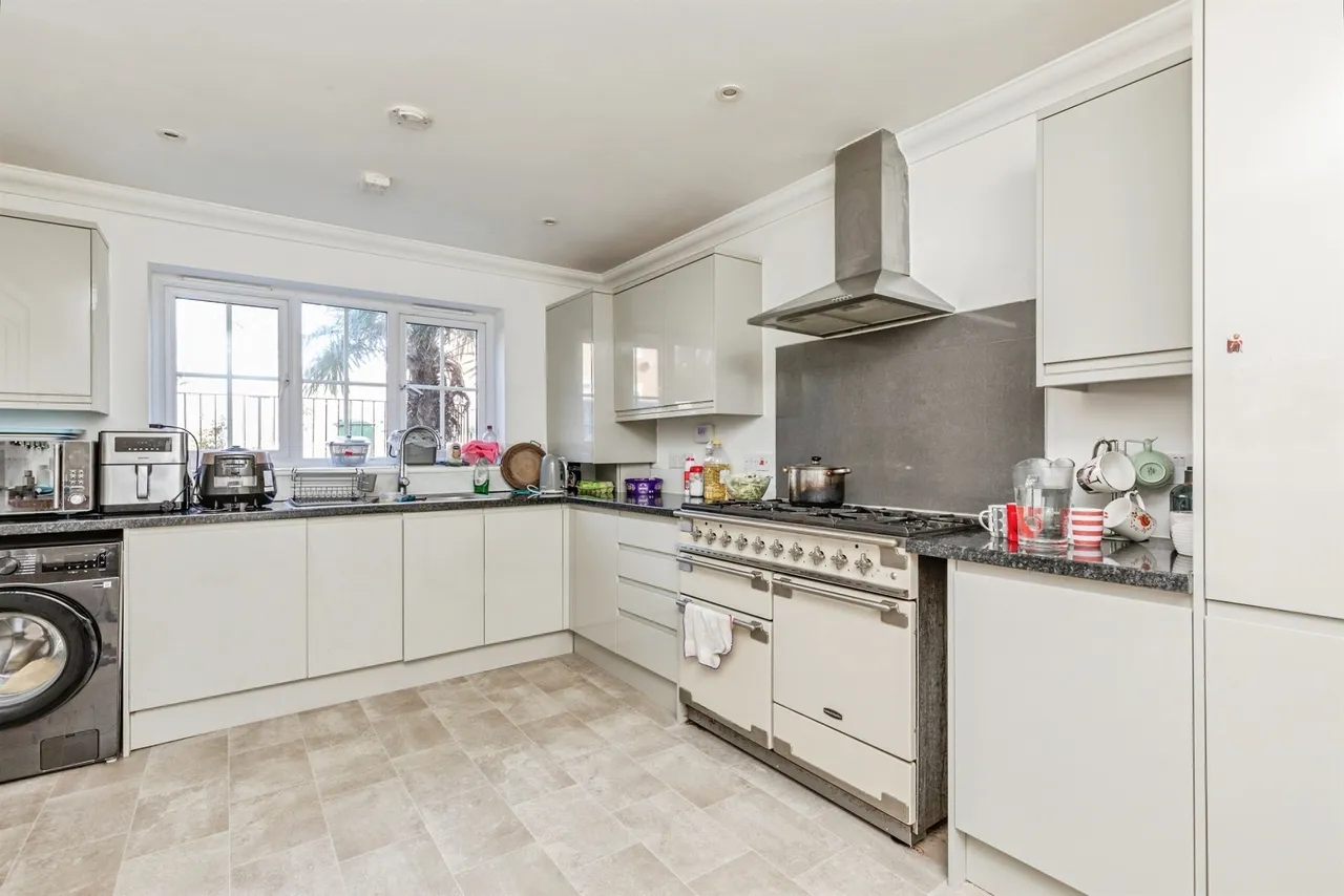 Murdock Mews, St. Leonards-On-Sea, TN38, photo 6