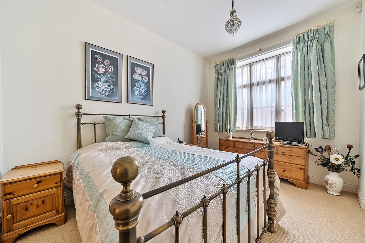 Cromwell Mews, Marlborough, SN8, photo 7