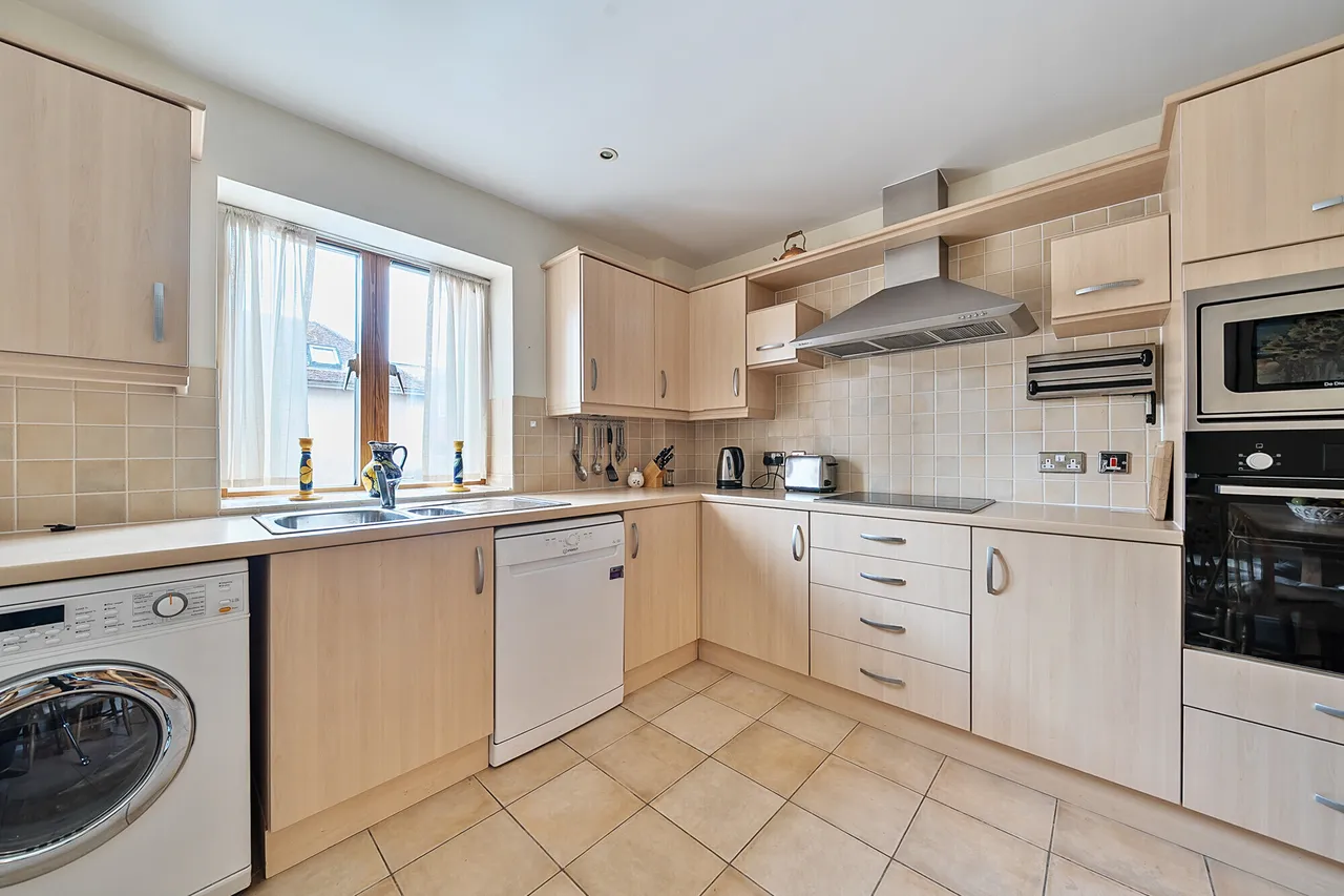 Cromwell Mews, Marlborough, SN8, photo 6