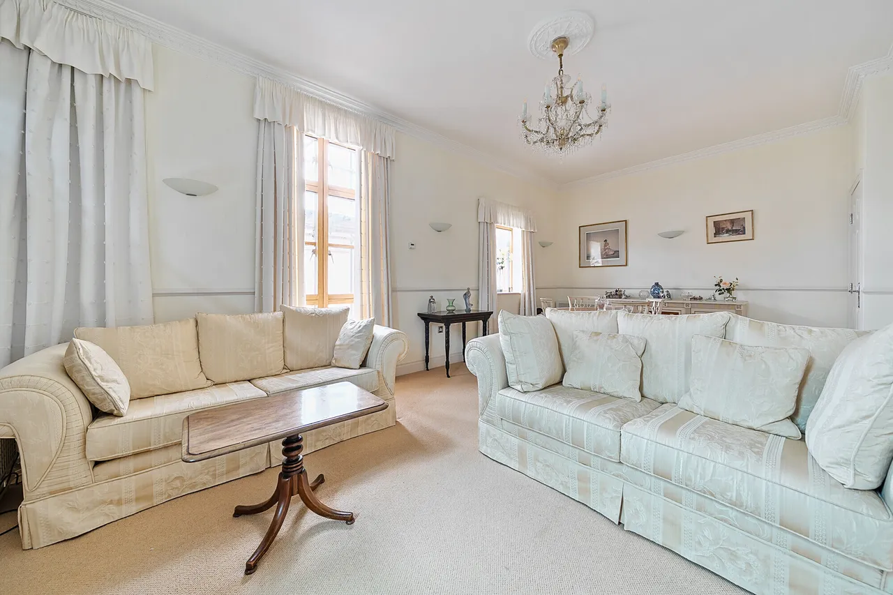 Cromwell Mews, Marlborough, SN8, photo 8