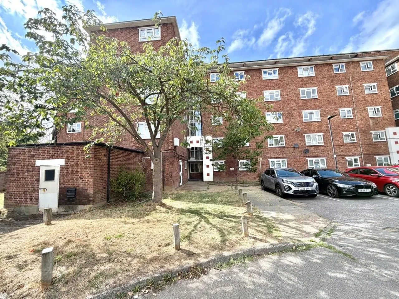 Old Ruislip Road, Northolt, UB5, photo 5