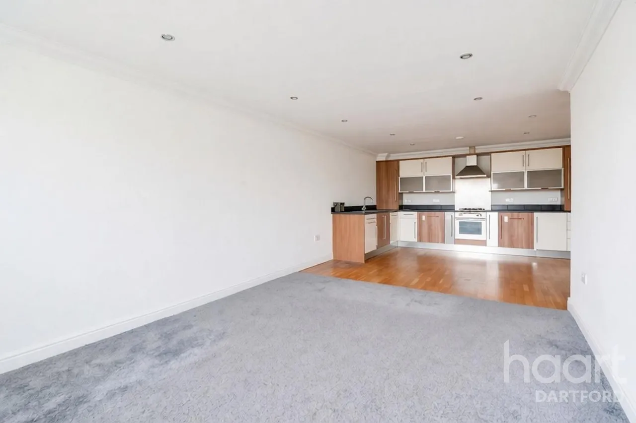2 bed flat for sale, Devonshire Road, Bexleyheath, DA6