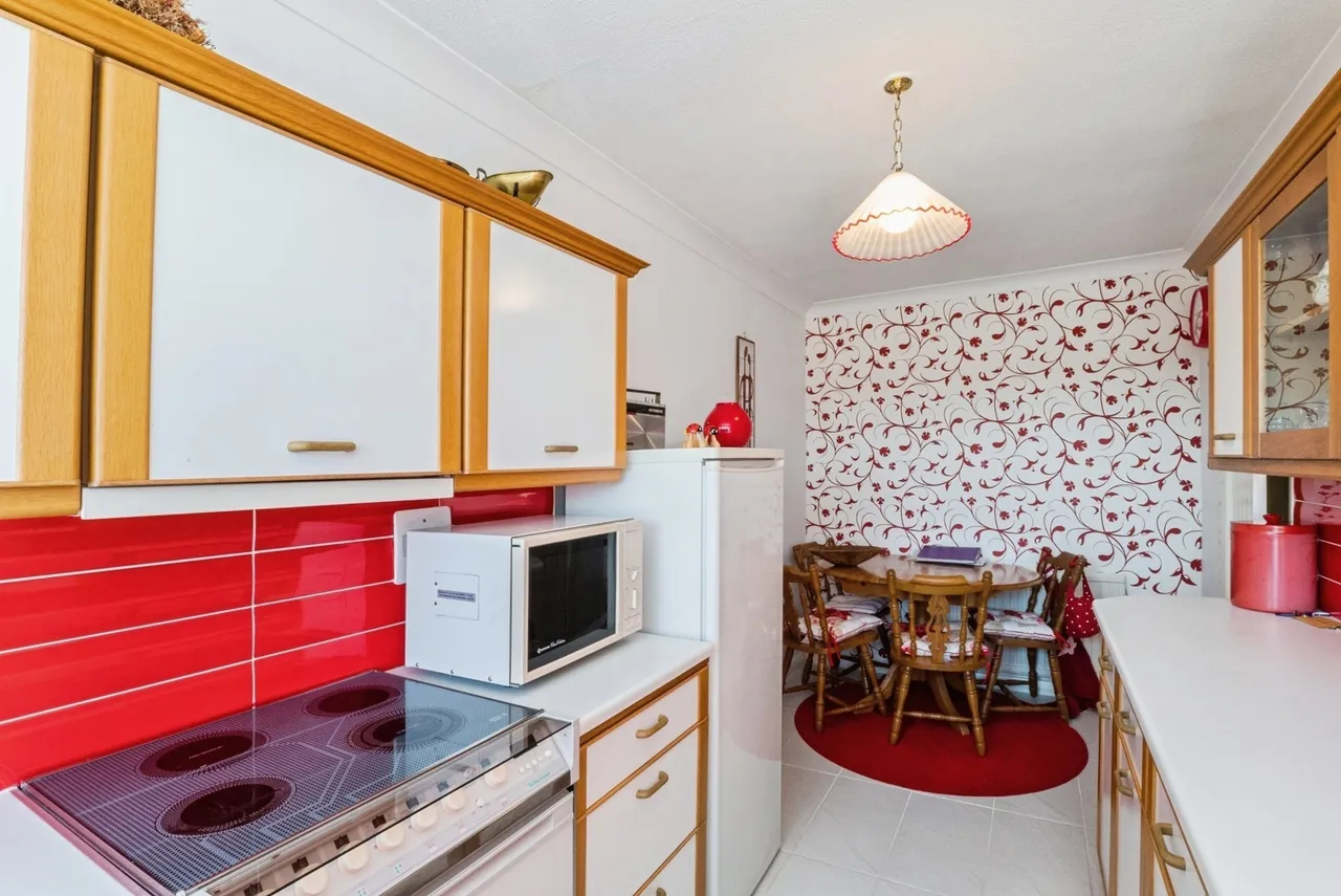 North Promenade, Lytham St. Annes, FY8, photo 8