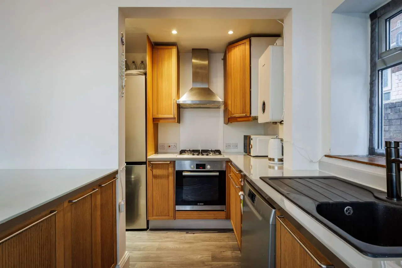 Woodbridge Road, Guildford, GU1, photo 3