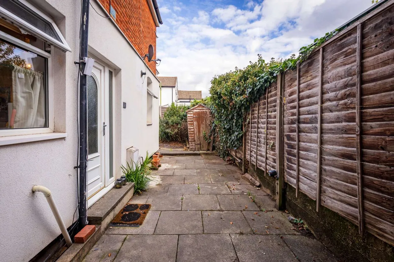 Woodbridge Road, Guildford, GU1, photo 16