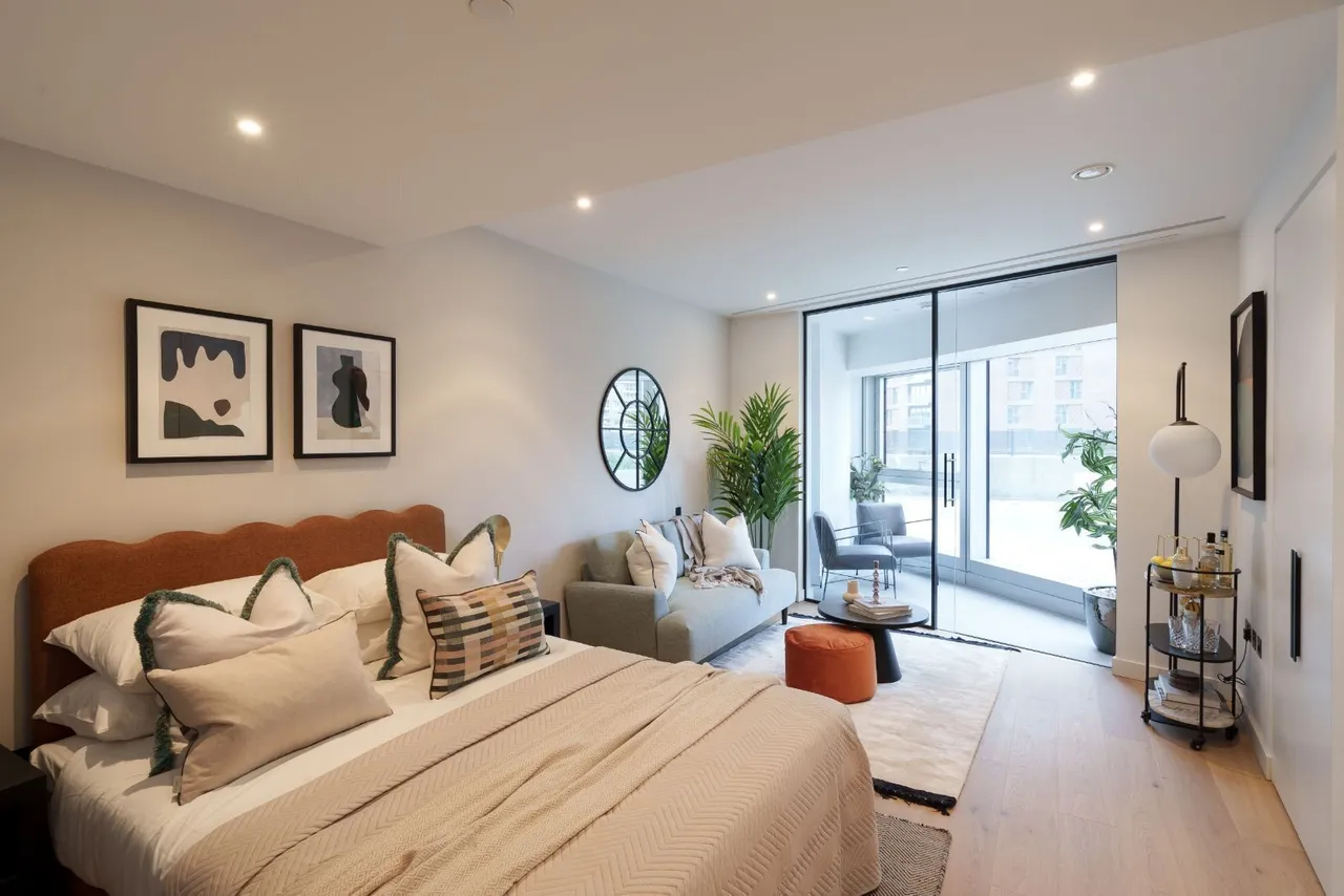 Circus Road West, London, SW11, photo 4
