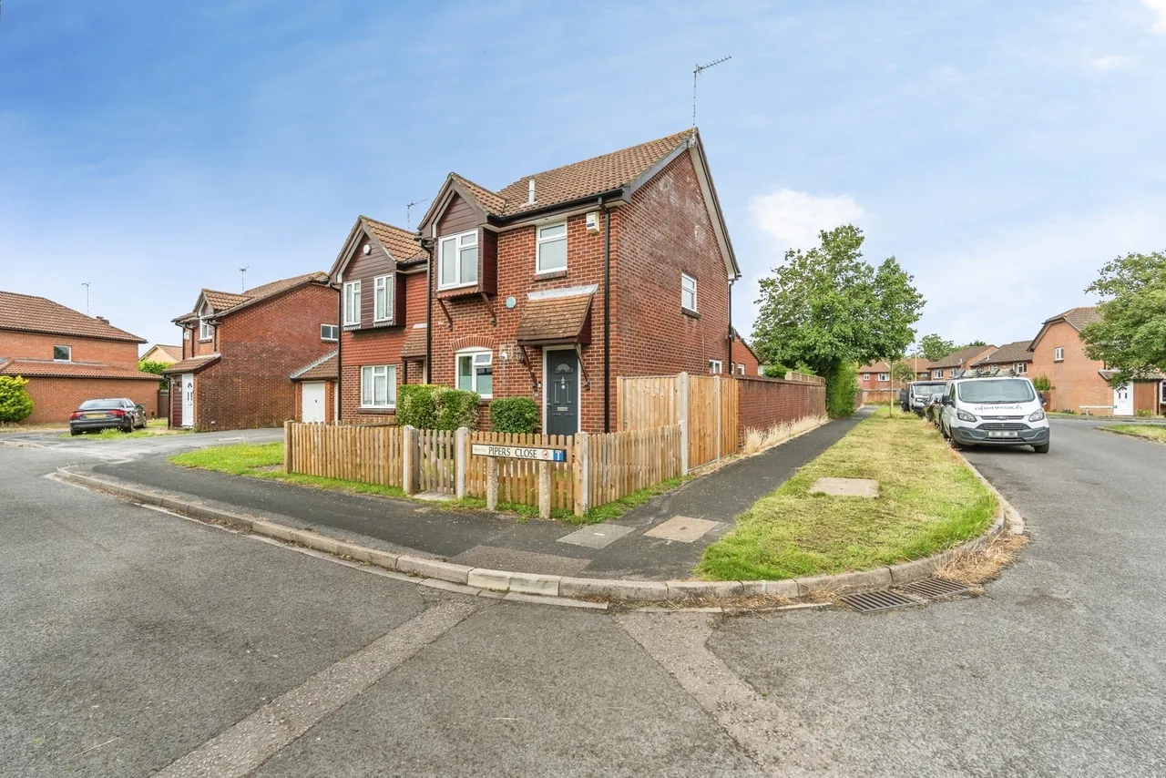 Pipers Close, West Totton, SO40, photo 26
