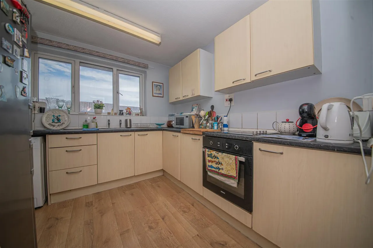 Lynx Close, Bishopstoke, Eastleigh, SO50 8NY, photo 4