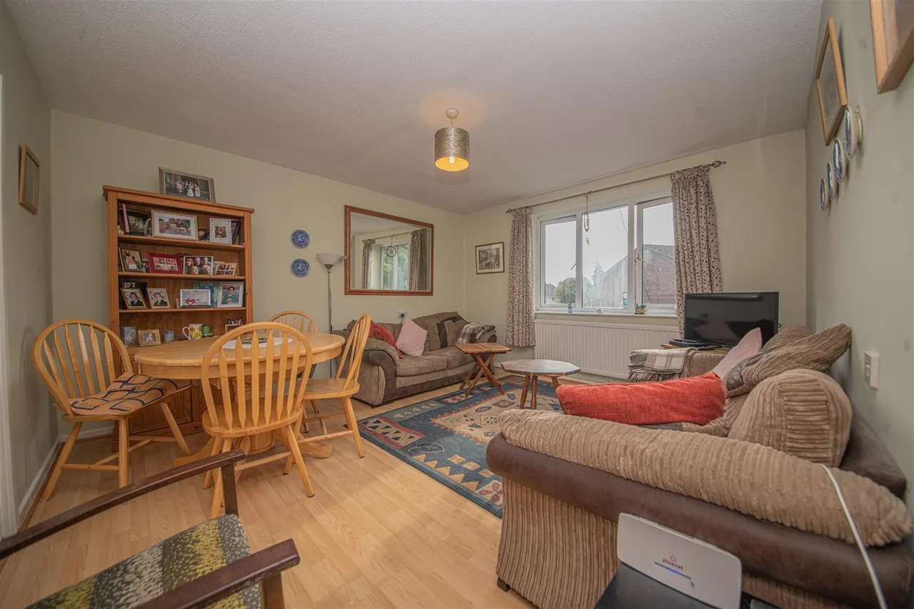 Lynx Close, Bishopstoke, Eastleigh, SO50 8NY, photo 2