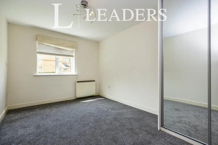 Woodlands Close, Guildford, GU1, photo 6