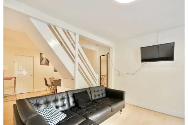 Mountfield Road, London, W5, photo 5