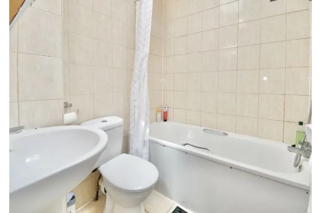 Mountfield Road, London, W5, photo 18