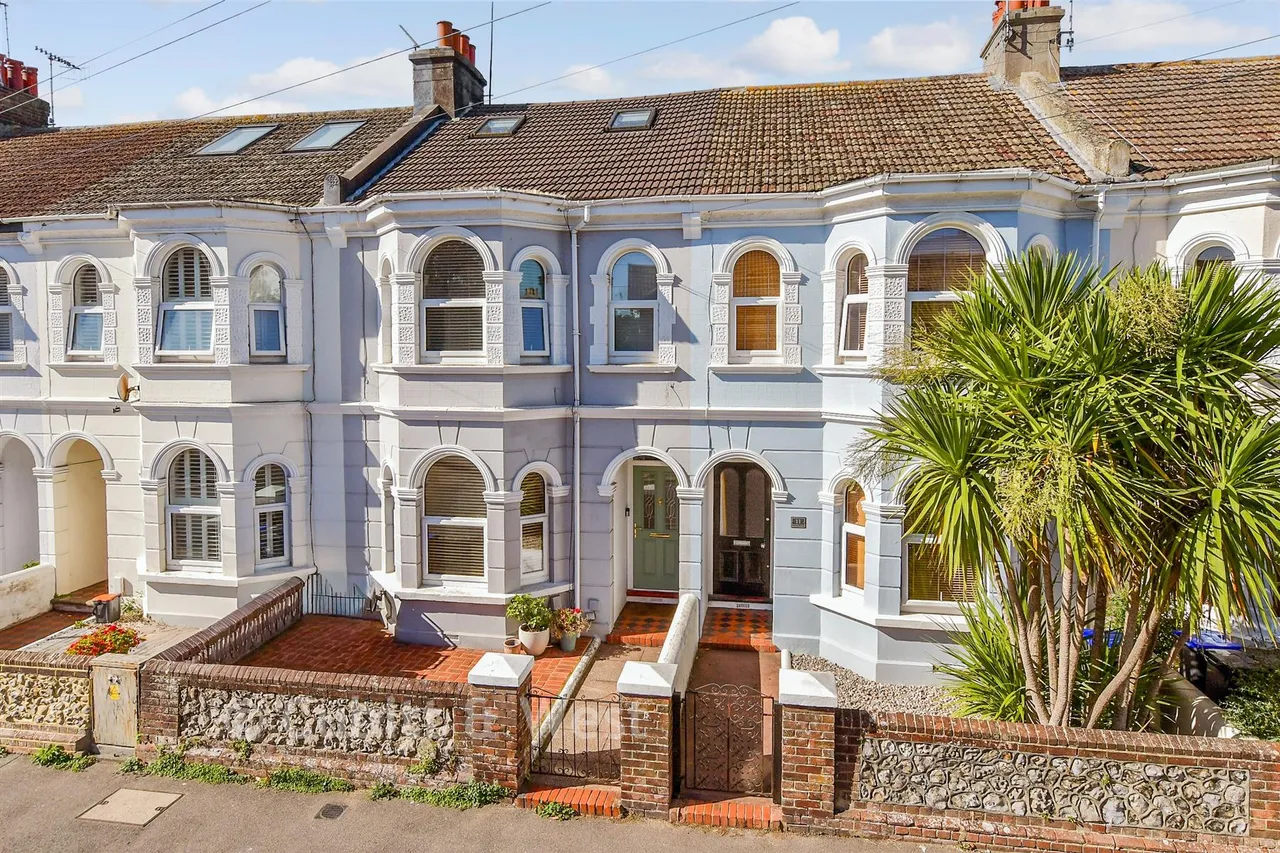 4 bed house for sale, Eastcourt Road, Worthing, BN14