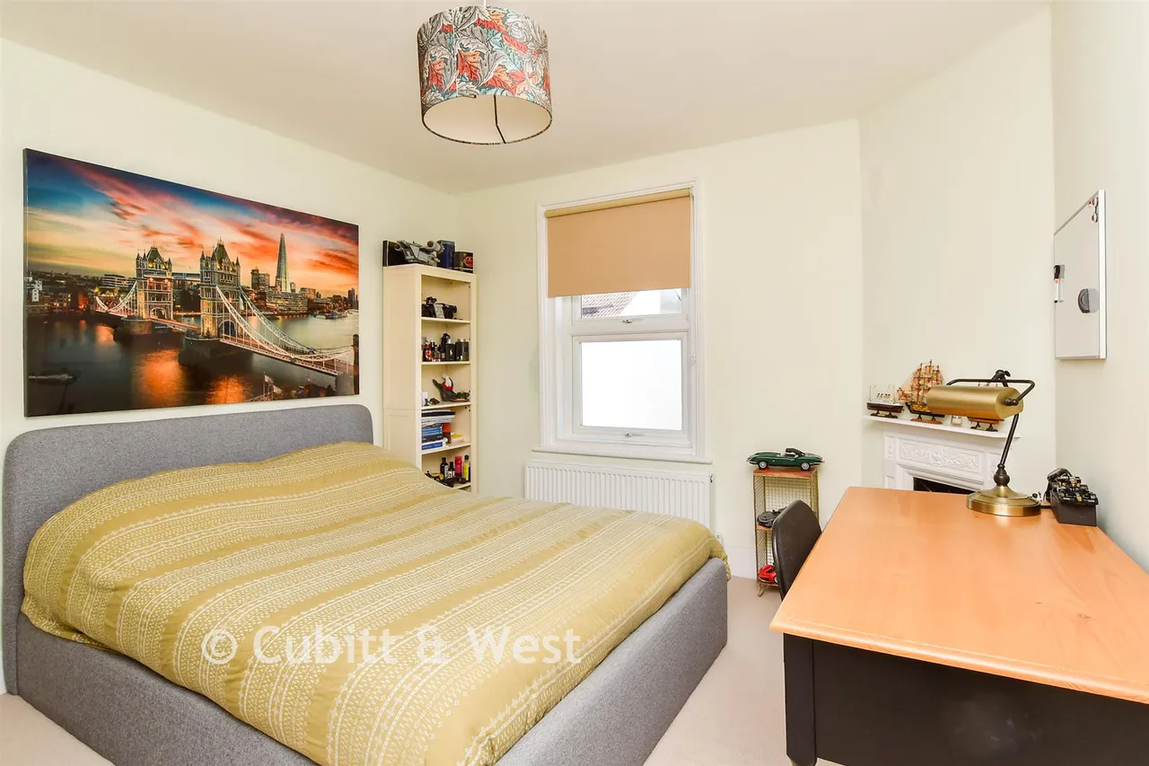 Eastcourt Road, Worthing, BN14, photo 15