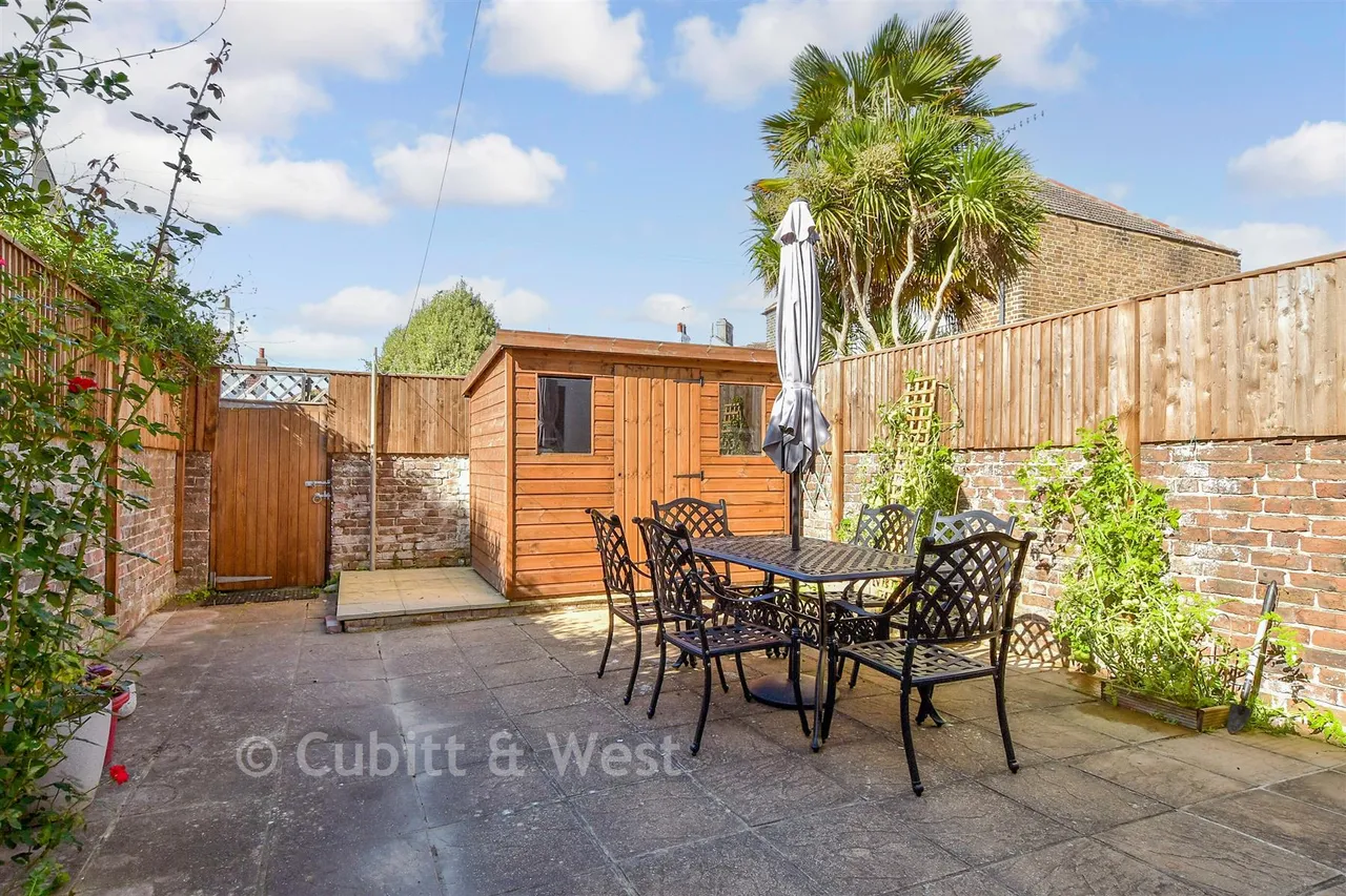 Eastcourt Road, Worthing, BN14, photo 21