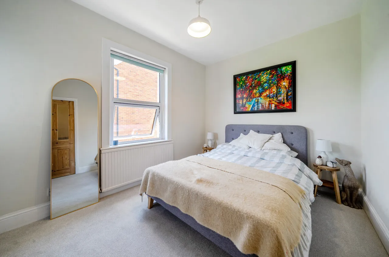 Gordon Avenue, Camberley, Surrey, GU15 2NU, photo 9