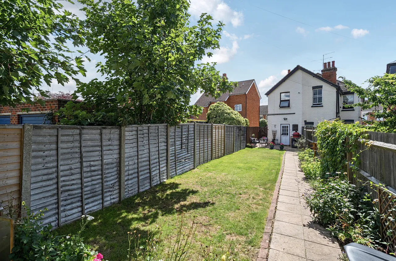 Gordon Avenue, Camberley, Surrey, GU15 2NU, photo 10