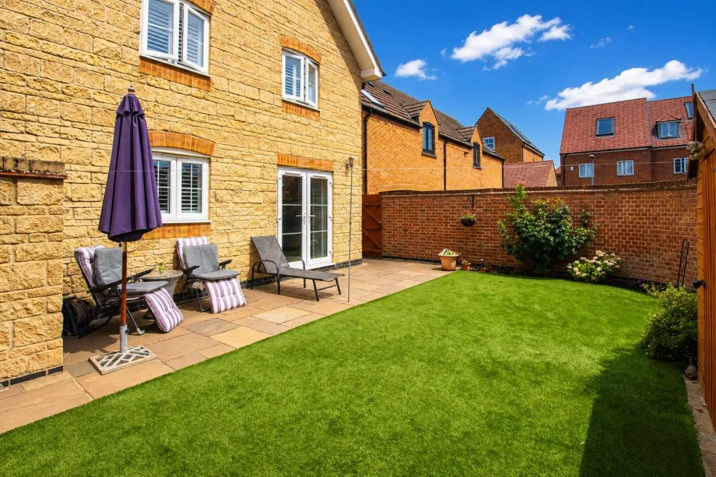 Barnwell Gardens, Priors Hall, photo 14