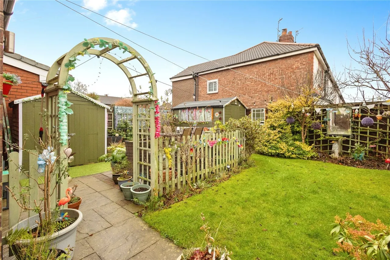 Broadstone Hall Road South, Stockport, Greater Manchester, SK5, photo 18