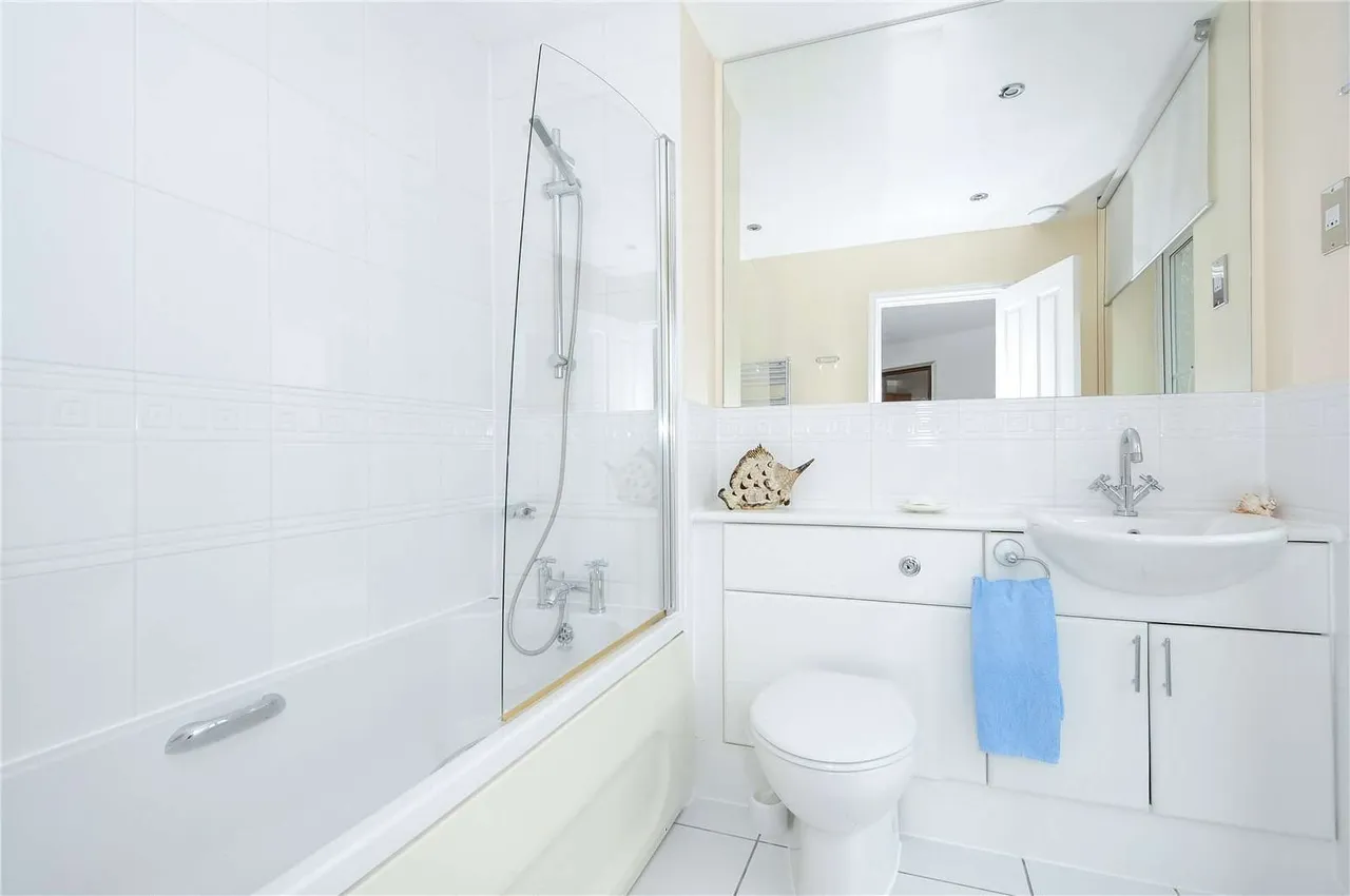 Trevelyan Court, Windsor, SL4, photo 9