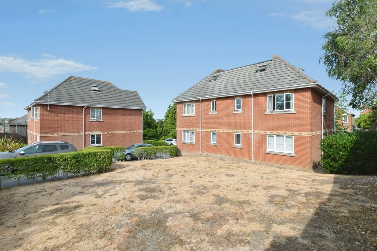 Albert Road, Poole, BH12, photo 13