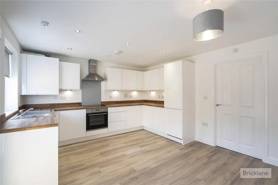 Blackbird Road, Yapton, BN18, photo 3