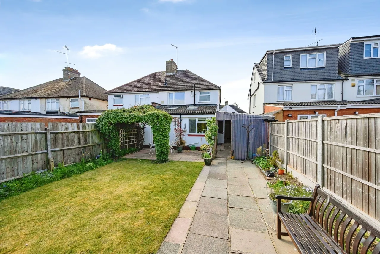 Weatherby Road, Luton, Bedfordshire, LU4, photo 17