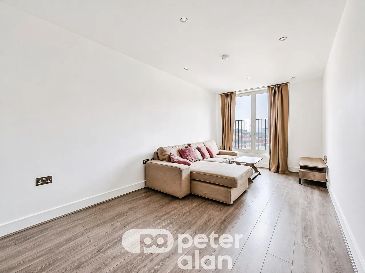 Hayes Apartments Cardiff, CF10, photo 2