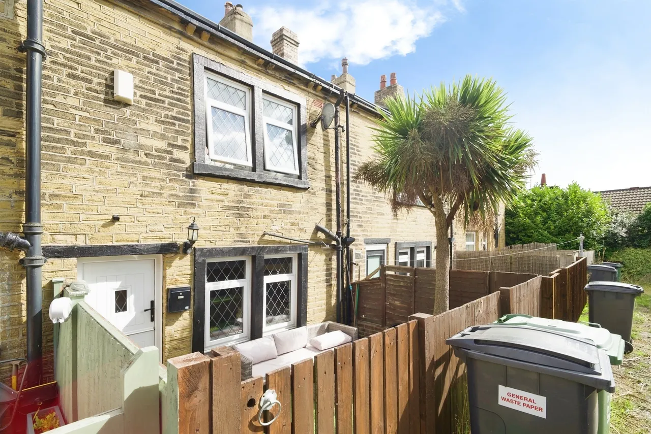 Fartown, Pudsey, LS28, photo 2
