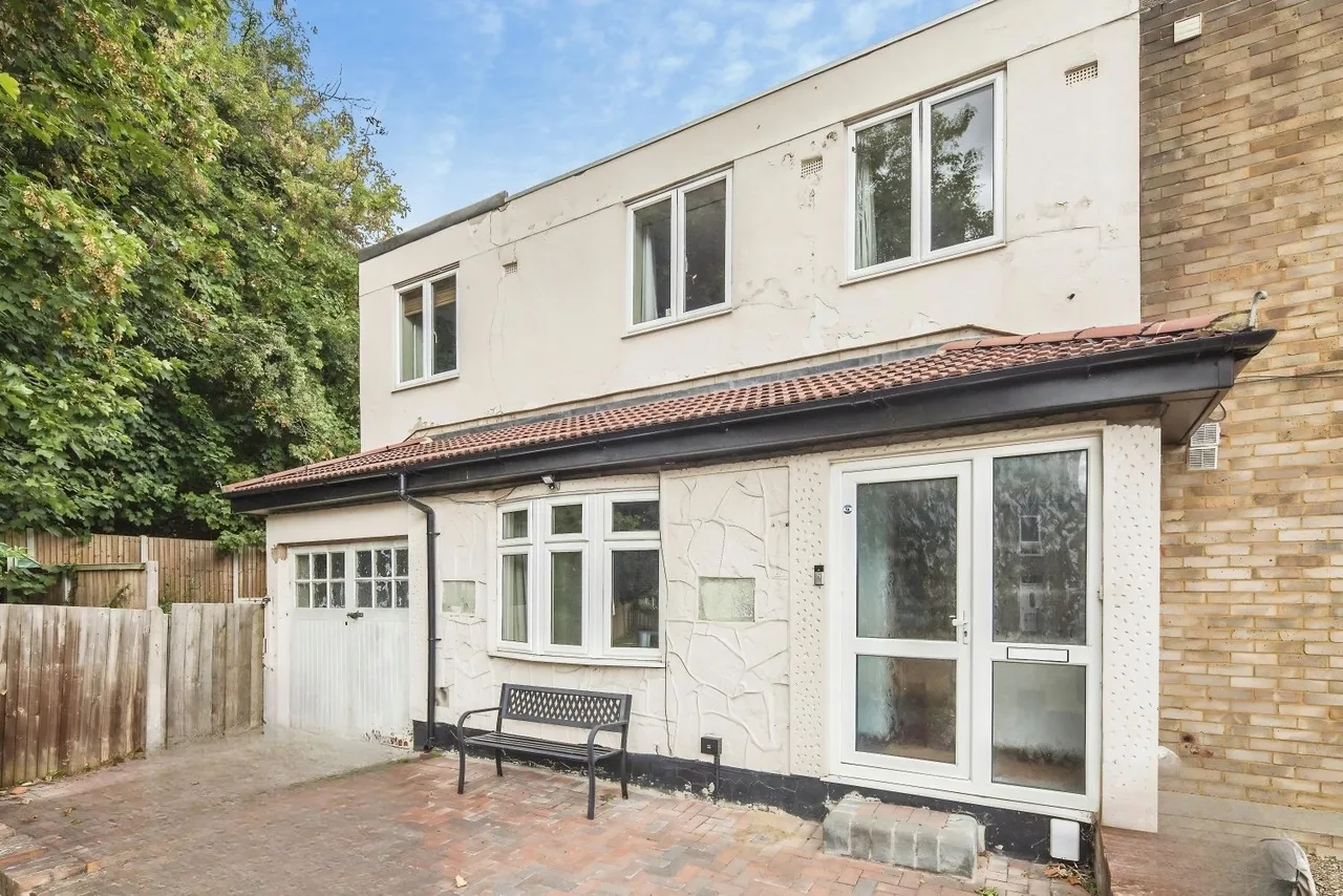 4 bed house to rent — Vigilant Close, London, SE26