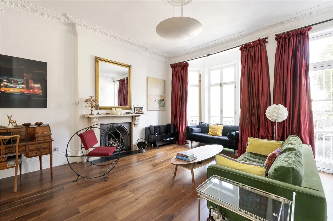3 bed flat to rent, Colville Terrace, Notting Hill, W11