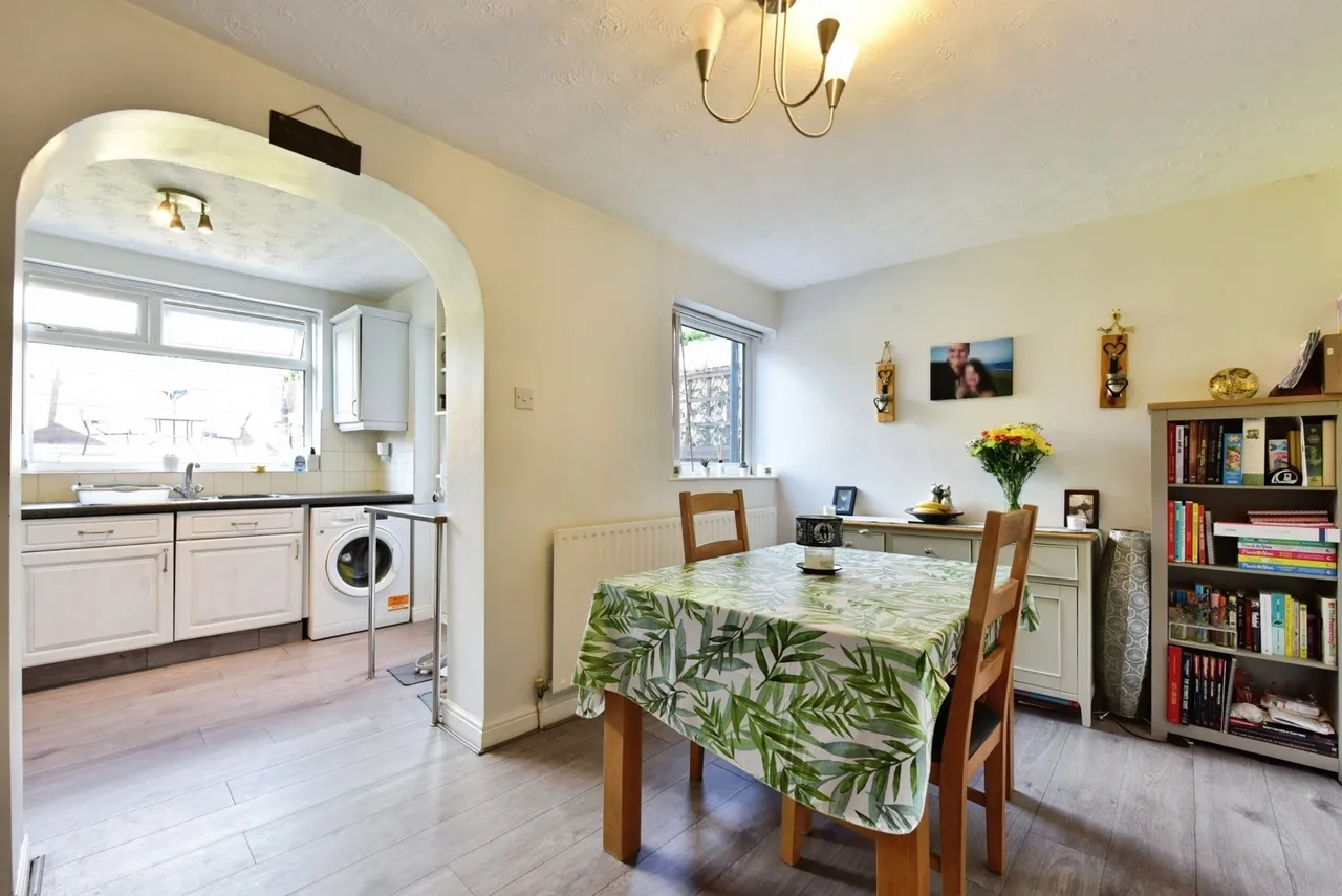 Newlands Grove, Sheffield, South Yorkshire, S12, photo 6